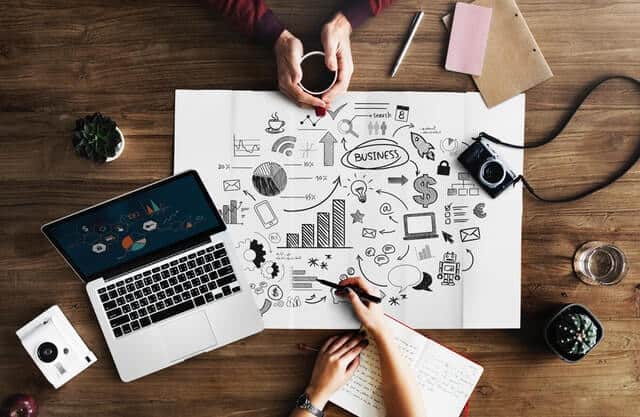 BBA or BCA – Which is better after 12th Commerce in Meerut?